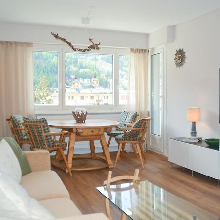 Swissme - Neu-Seeblick-Balkon-Parkplatz-Nahe Bergbahn St. Moritz Exterior photo